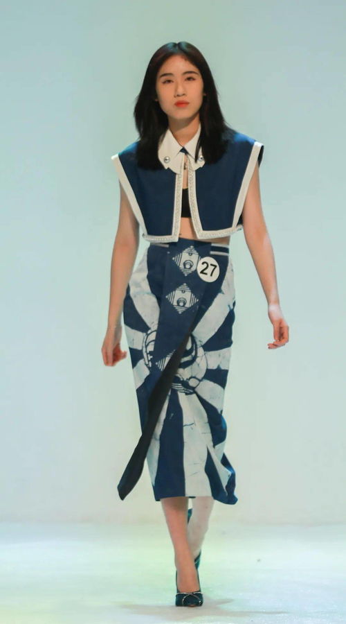2022年?yáng)|華大學(xué)服裝與藝術(shù)設(shè)計(jì)學(xué)院研究生畢業(yè)設(shè)計(jì)作品驚艷亮相，彰顯時(shí)尚新生力量